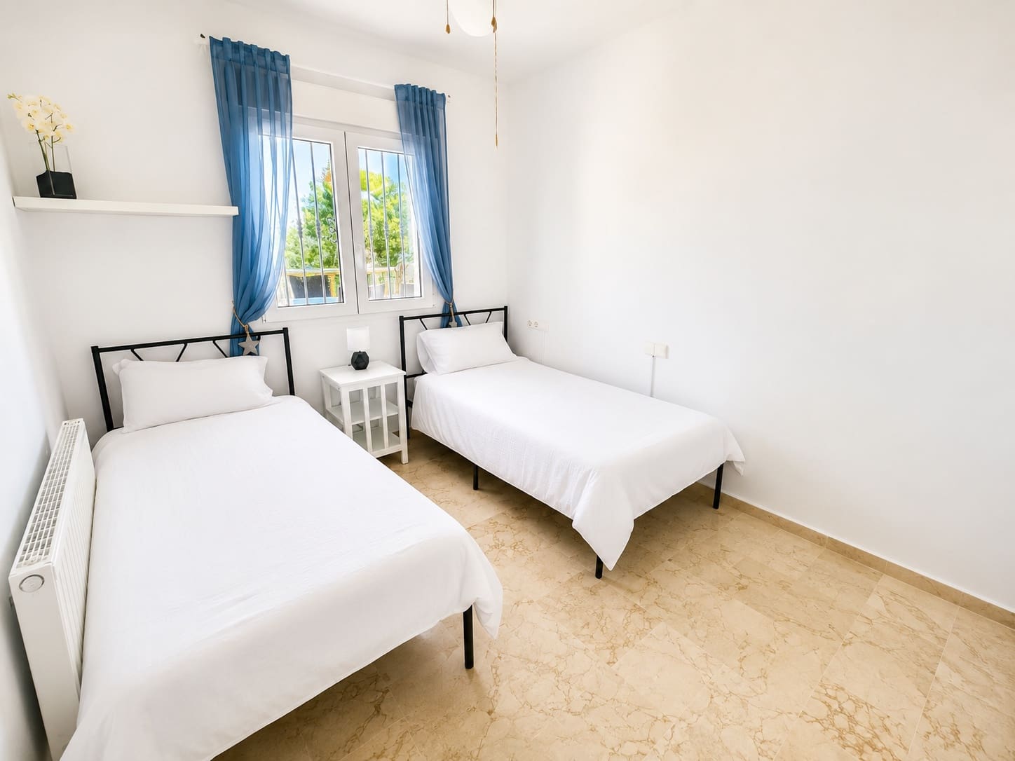 Chalet de 5 habitaciones en Orihuela Costa en venta con piscina garaje - 660.000 € (Ref: 10057143)