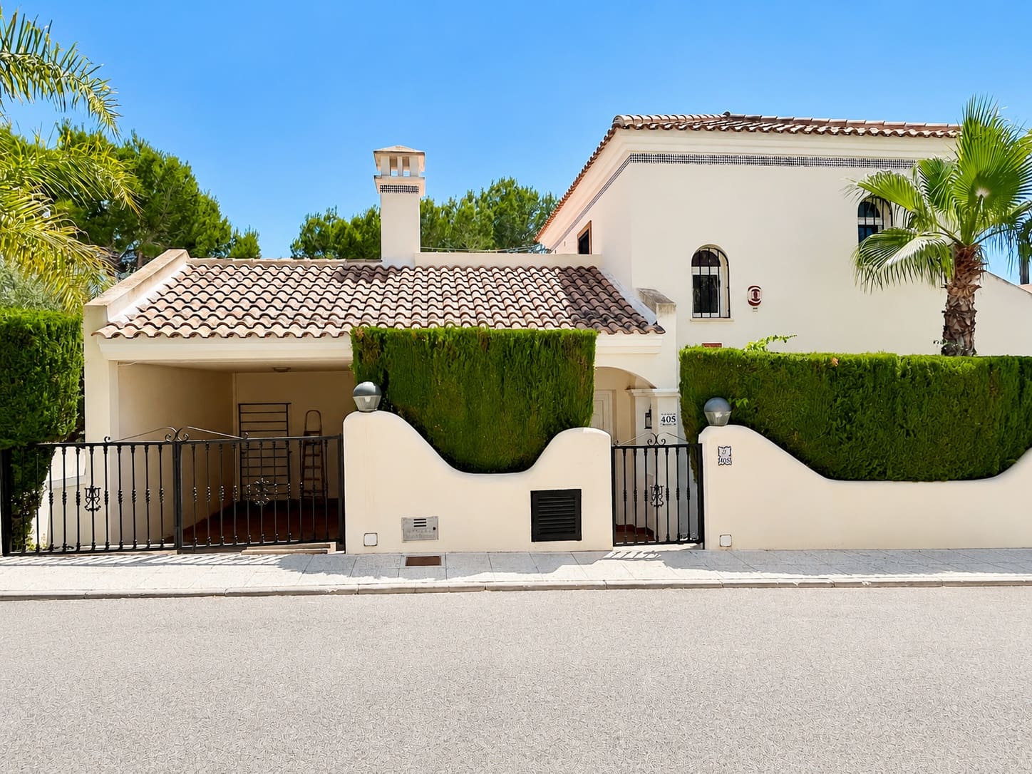 Chalet de 5 habitaciones en Orihuela Costa en venta con piscina garaje - 660.000 € (Ref: 10057143)