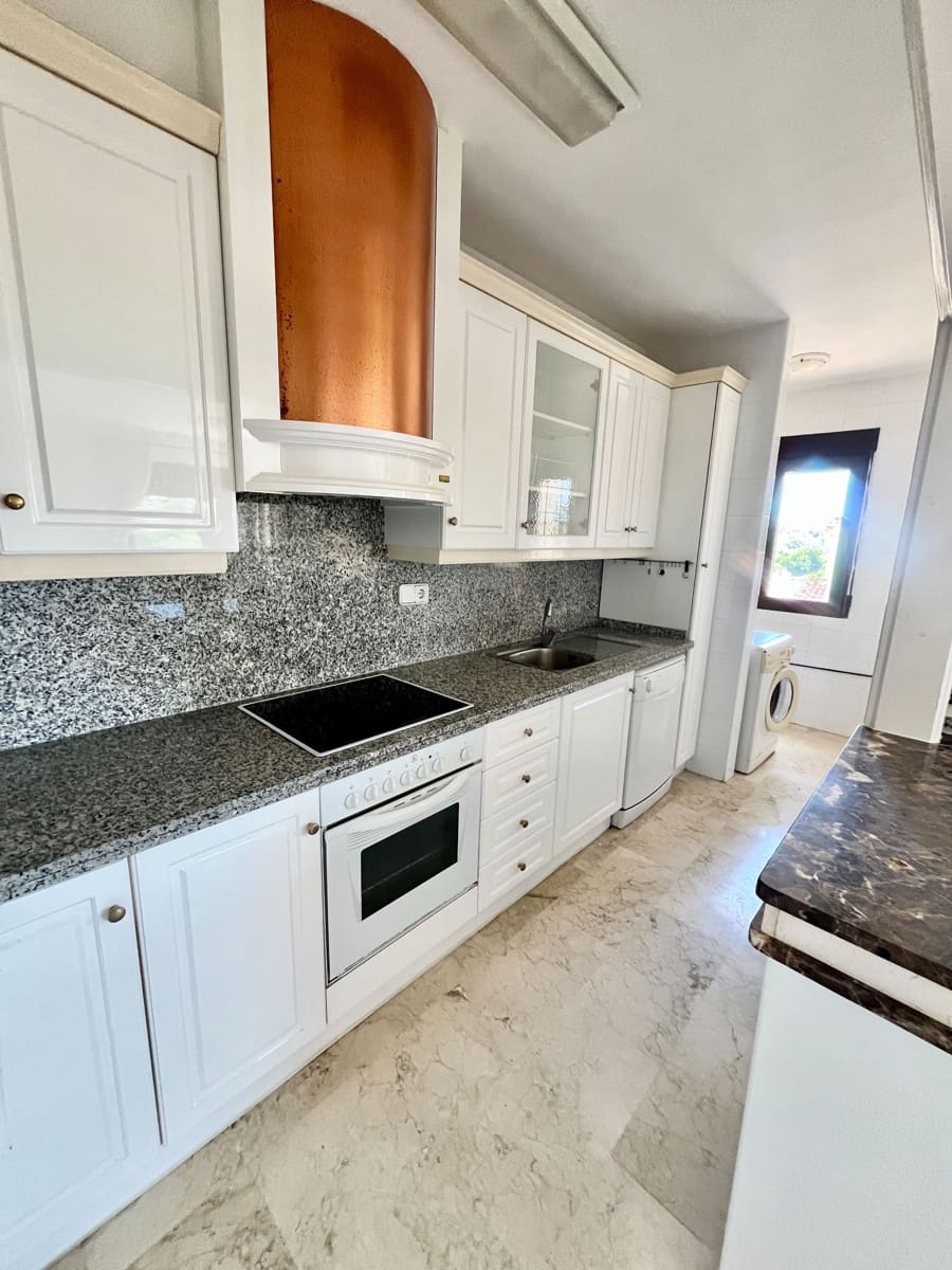 Piso de 3 habitaciones en Orihuela Costa en venta con piscina garaje - 229.900 € (Ref: 10057144)