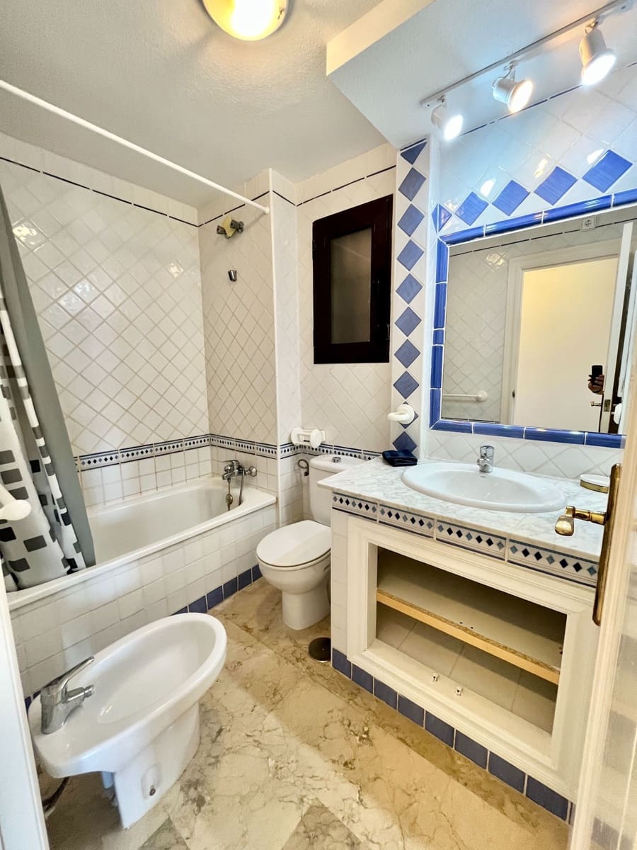 Piso de 3 habitaciones en Orihuela Costa en venta con piscina garaje - 229.900 € (Ref: 10057144)