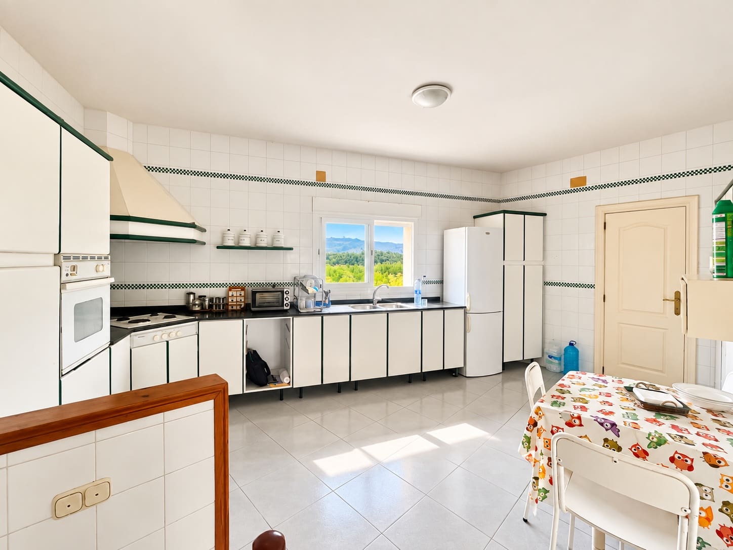 Chalet de 5 habitaciones en Ráfol de Almunia en venta con piscina garaje - 599.000 € (Ref: 10075381)
