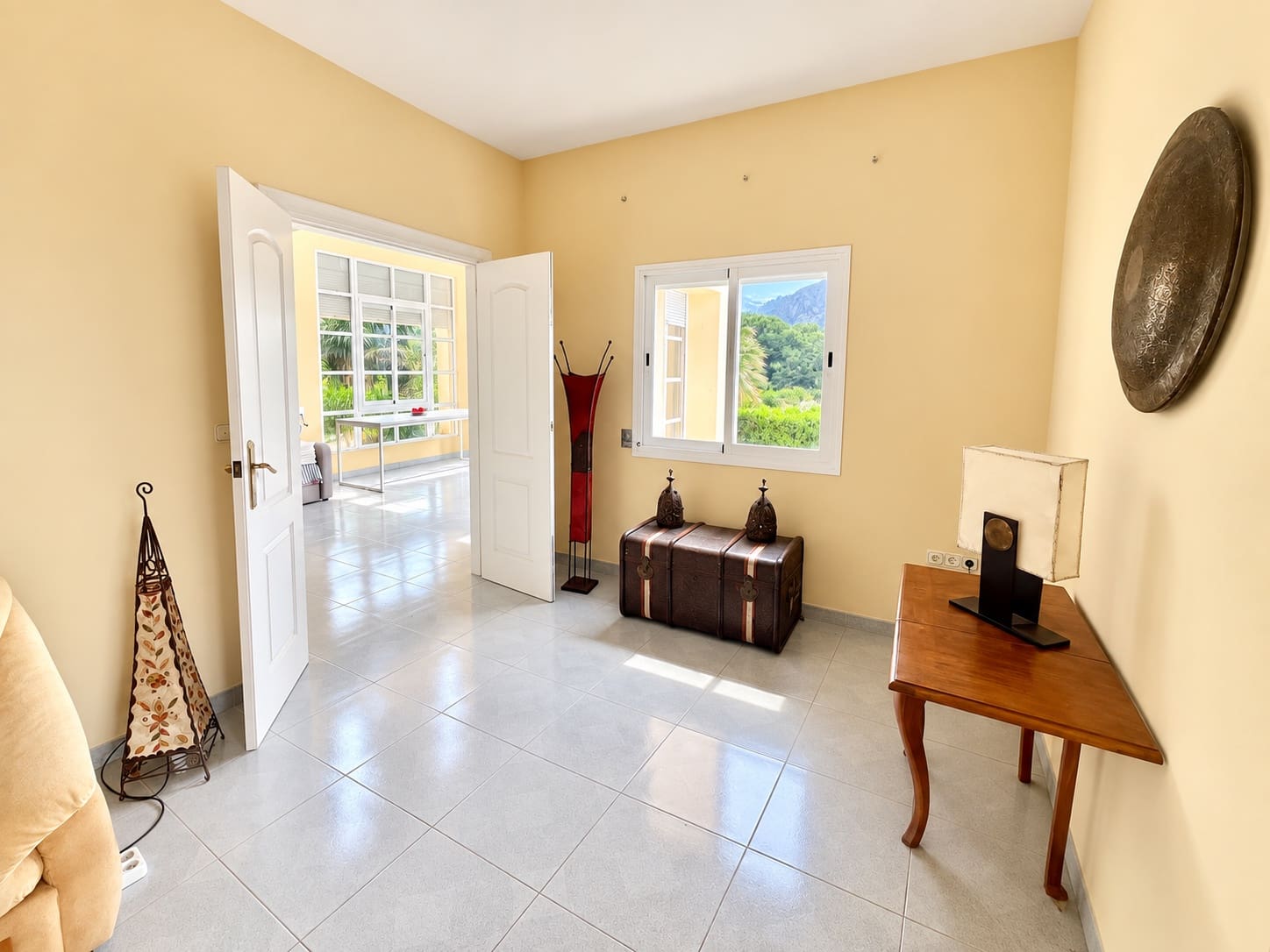 Chalet de 5 habitaciones en Ráfol de Almunia en venta con piscina garaje - 599.000 € (Ref: 10075381)