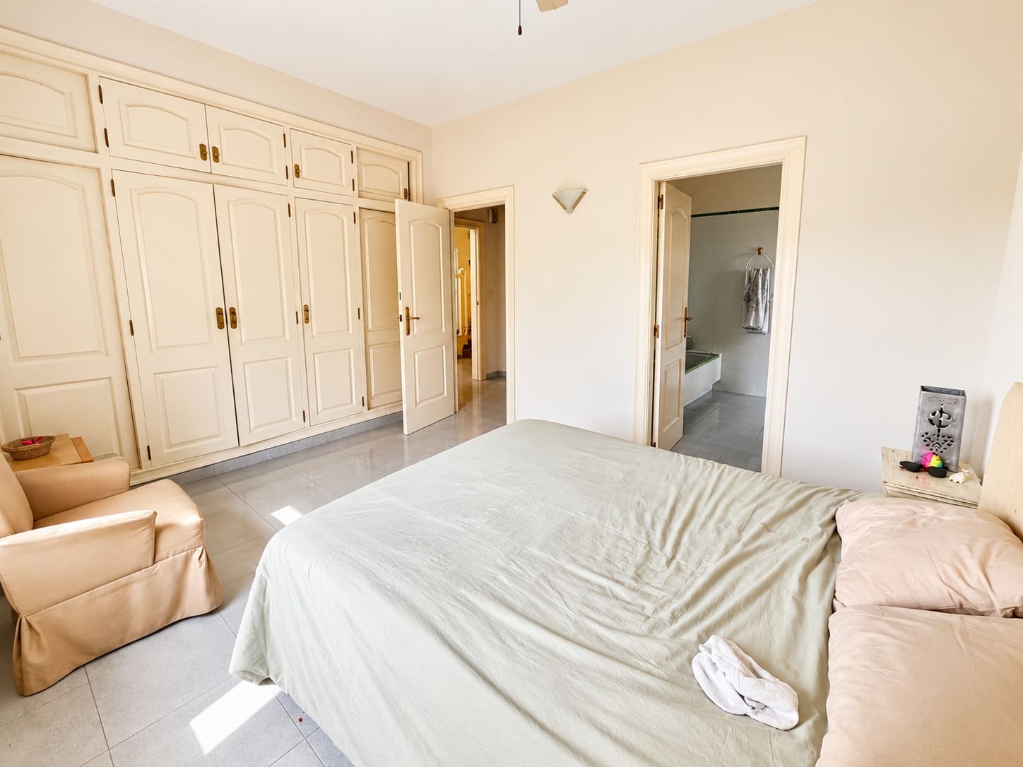 Chalet de 5 habitaciones en Ráfol de Almunia en venta con piscina garaje - 599.000 € (Ref: 10075381)