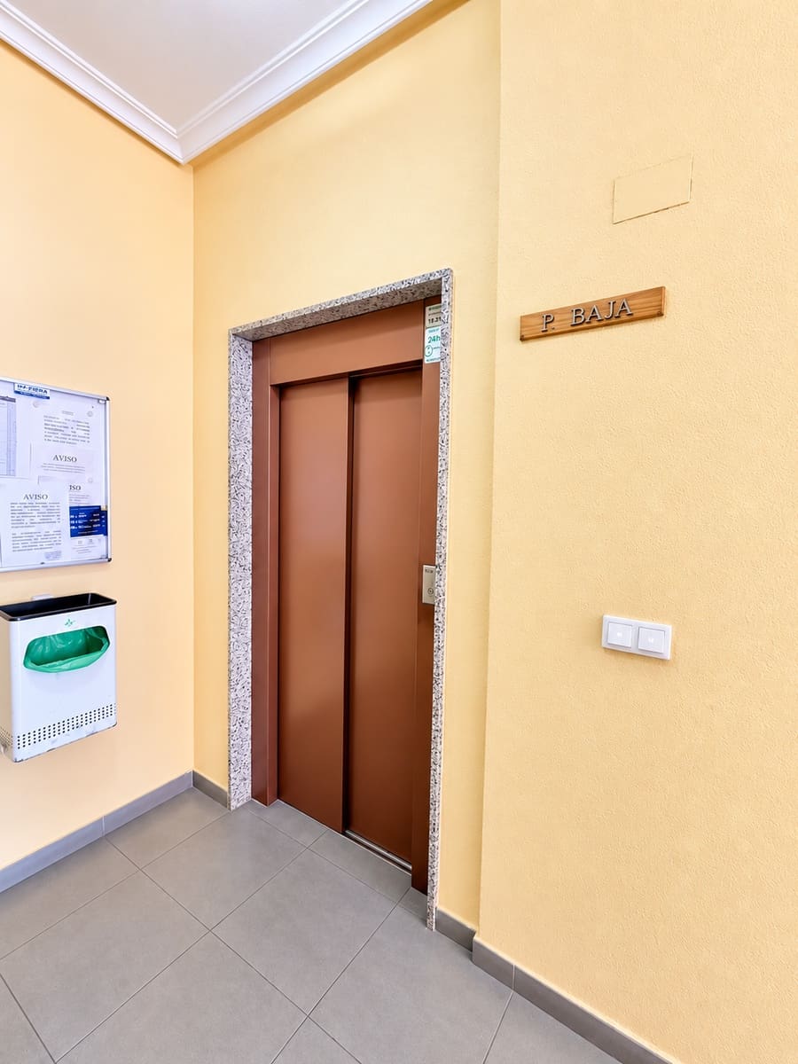 2 chambre Appartement à vendre à Torrevieja avec piscine - 145 000 € (Ref: 10075382)