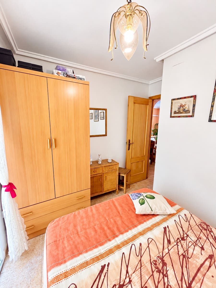 2 chambre Appartement à vendre à Torrevieja avec piscine - 145 000 € (Ref: 10075382)