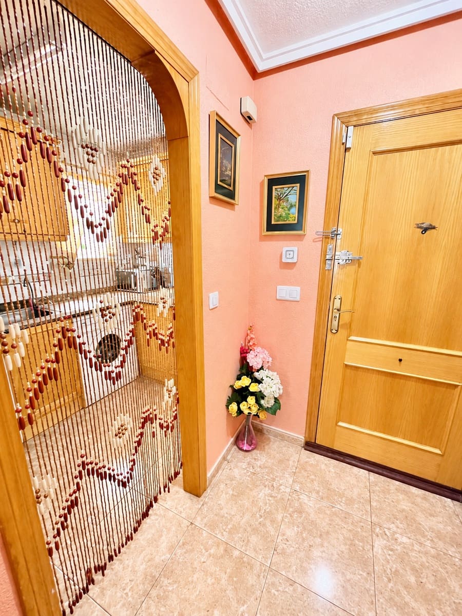 2 chambre Appartement à vendre à Torrevieja avec piscine - 145 000 € (Ref: 10075382)