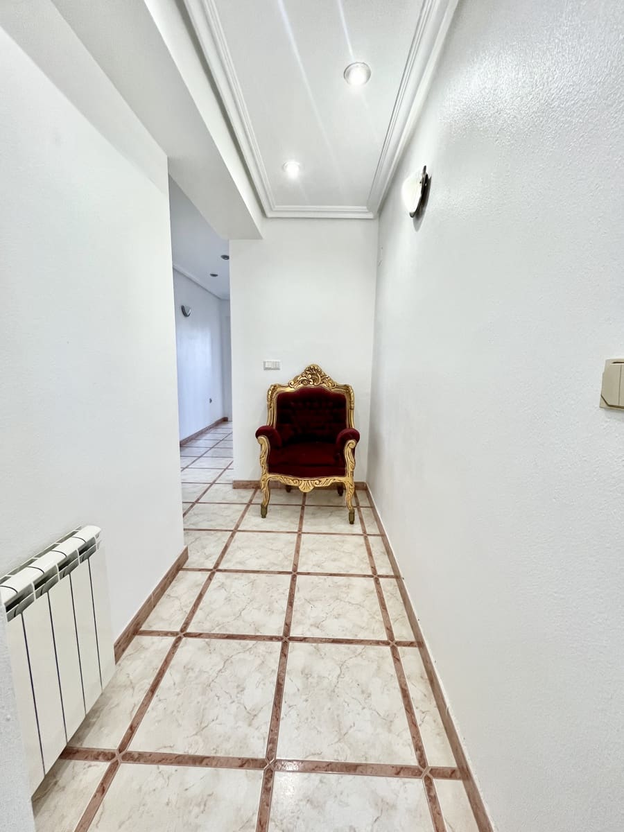 6 slaapkamer Villa te koop in Torrevieja met zwembad garage - € 645.000 (Ref: 9707805)