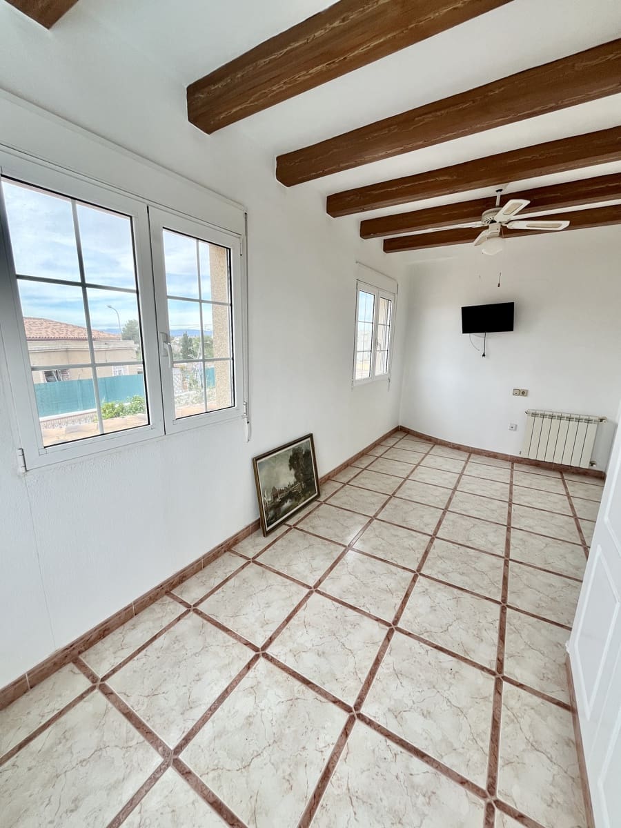 6 slaapkamer Villa te koop in Torrevieja met zwembad garage - € 645.000 (Ref: 9707805)
