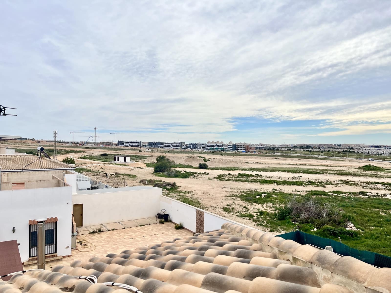 6 slaapkamer Villa te koop in Torrevieja met zwembad garage - € 645.000 (Ref: 9707805)