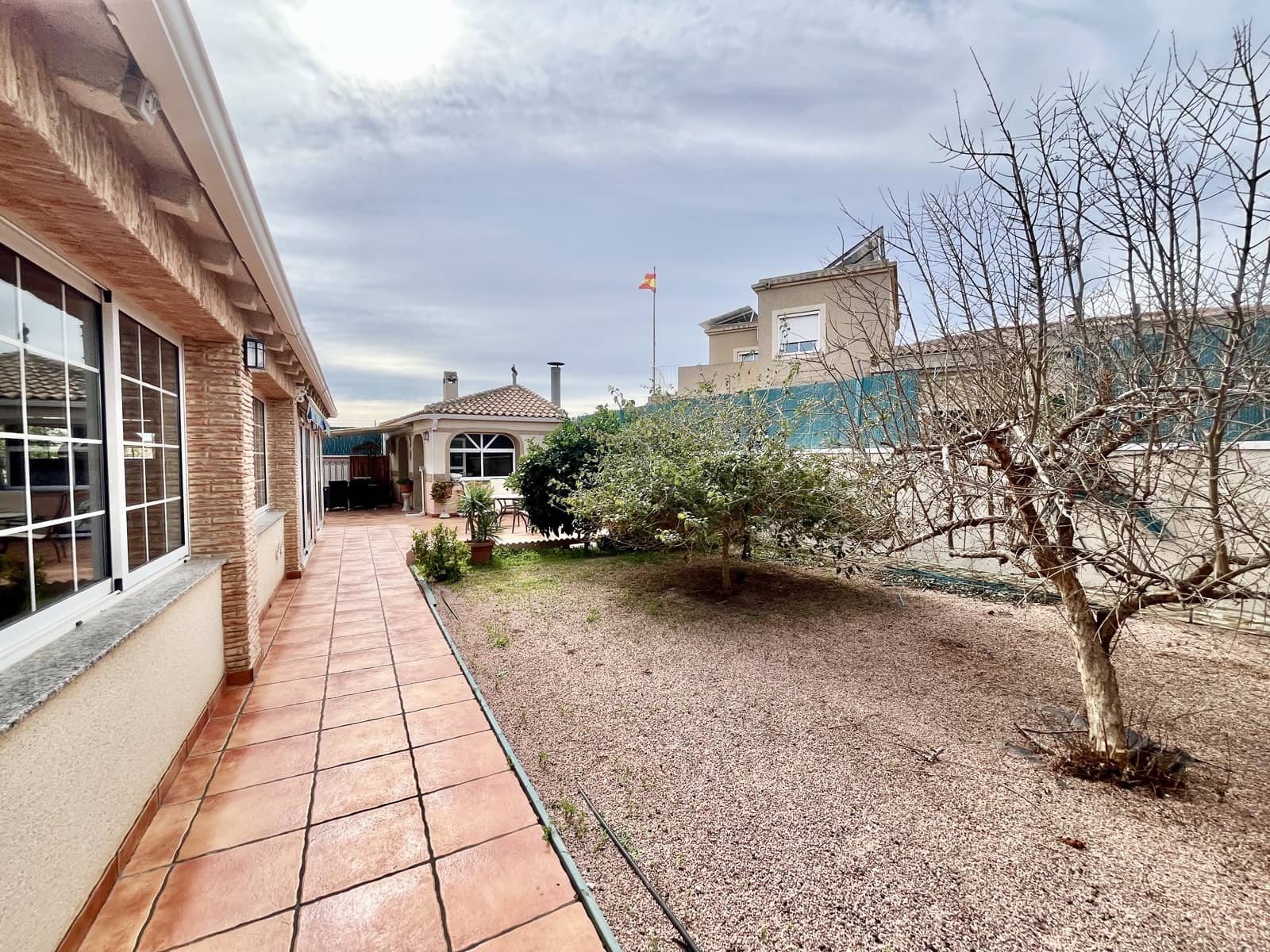 6 slaapkamer Villa te koop in Torrevieja met zwembad garage - € 645.000 (Ref: 9707805)