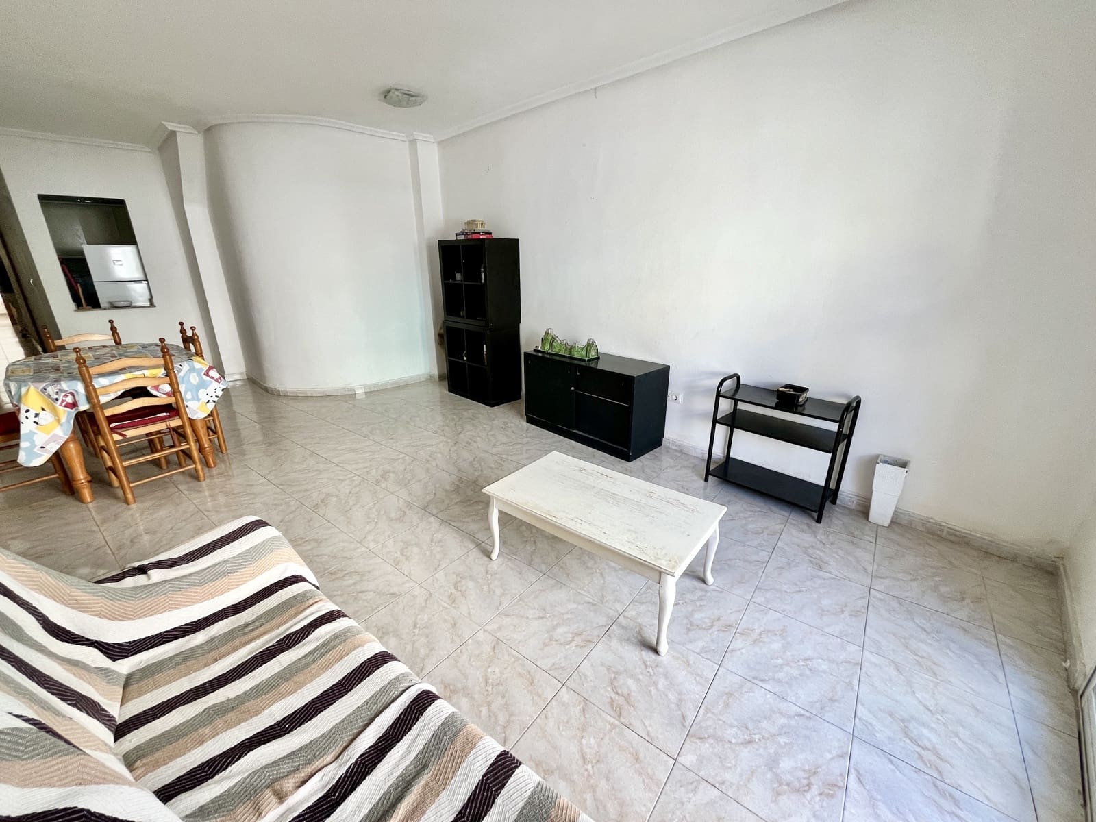 2 bedroom Apartment for sale in Torrevieja - € 120,000 (Ref: 9709122)