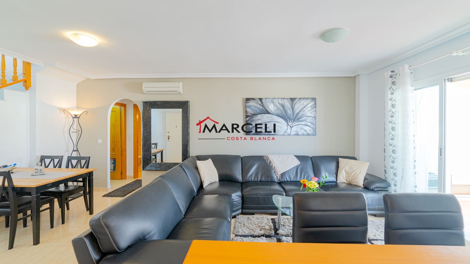 2 soverom Penthouse til salgs i Orihuela Costa med svømmebasseng - € 229 000 (Ref: 9709175)