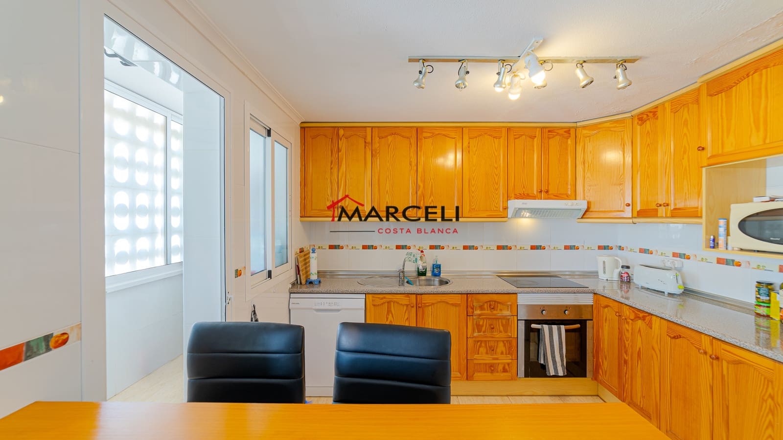 2 soverom Penthouse til salgs i Orihuela Costa med svømmebasseng - € 229 000 (Ref: 9709175)