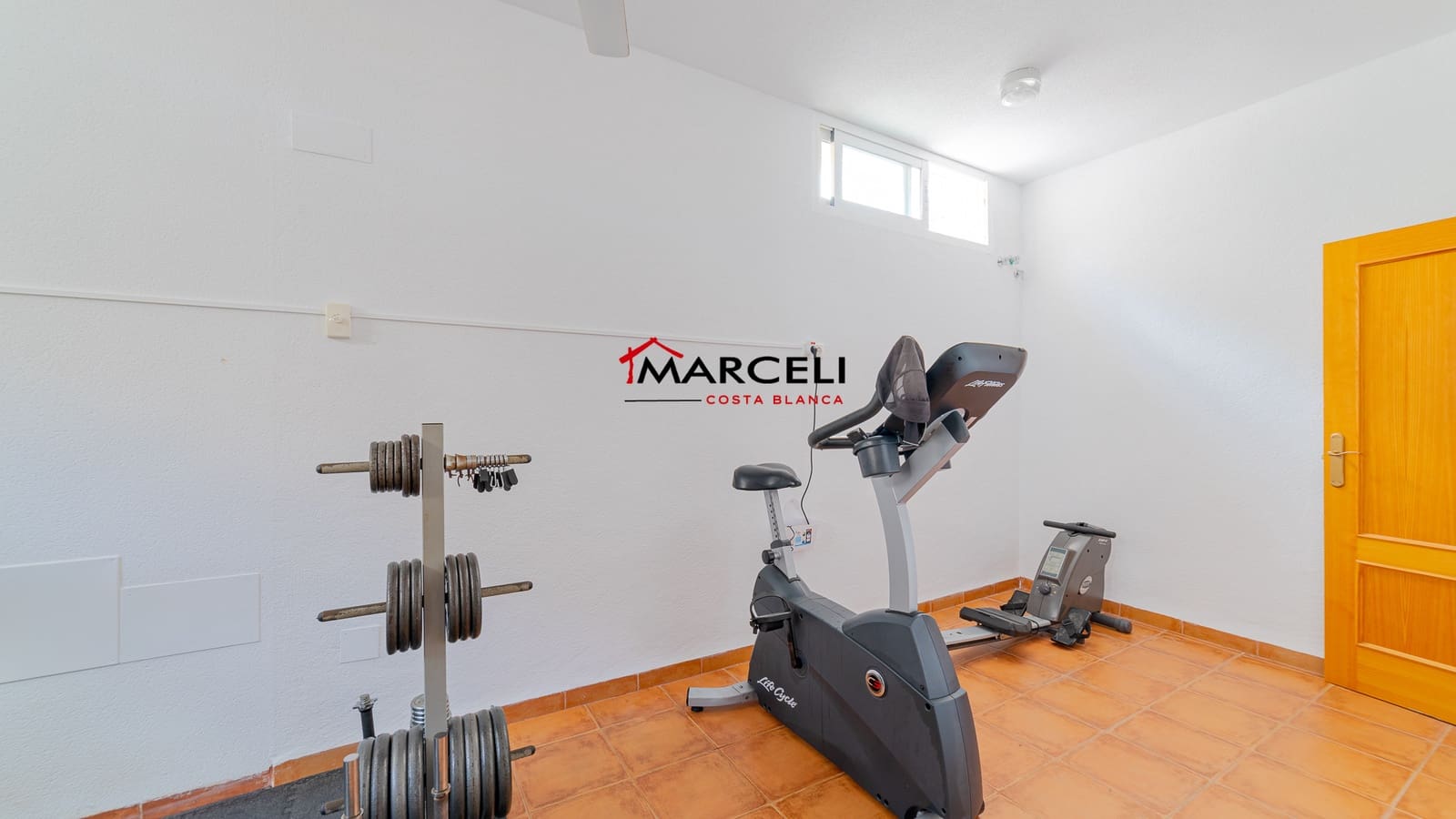 2 soverom Penthouse til salgs i Orihuela Costa med svømmebasseng - € 229 000 (Ref: 9709175)