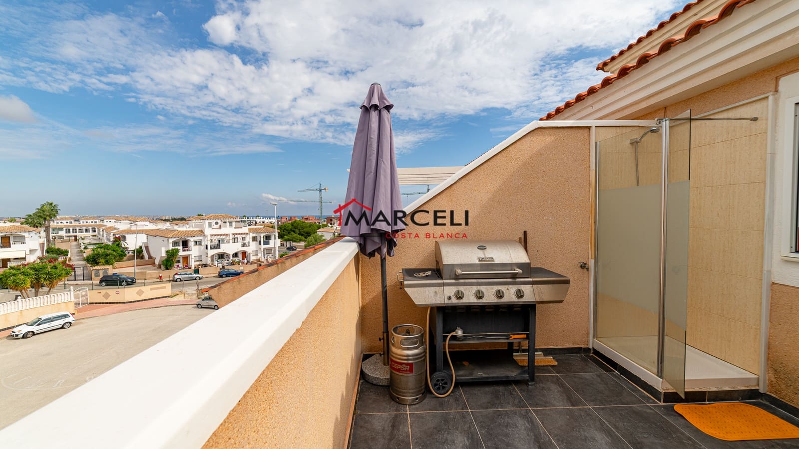 2 soverom Penthouse til salgs i Orihuela Costa med svømmebasseng - € 229 000 (Ref: 9709175)