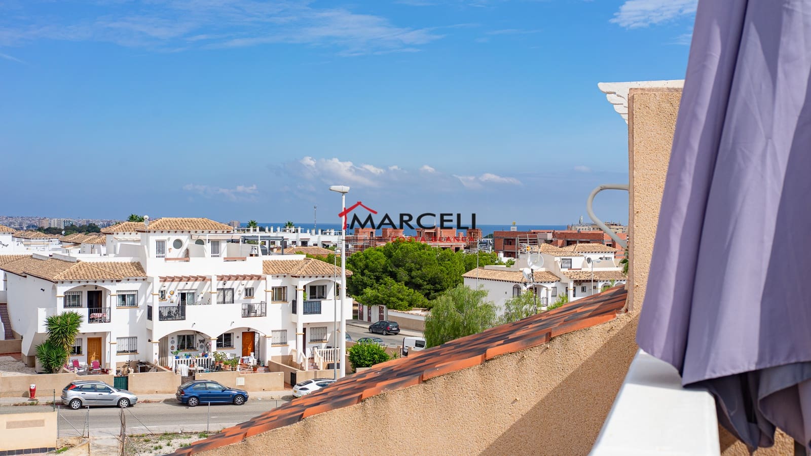 2 soverom Penthouse til salgs i Orihuela Costa med svømmebasseng - € 229 000 (Ref: 9709175)