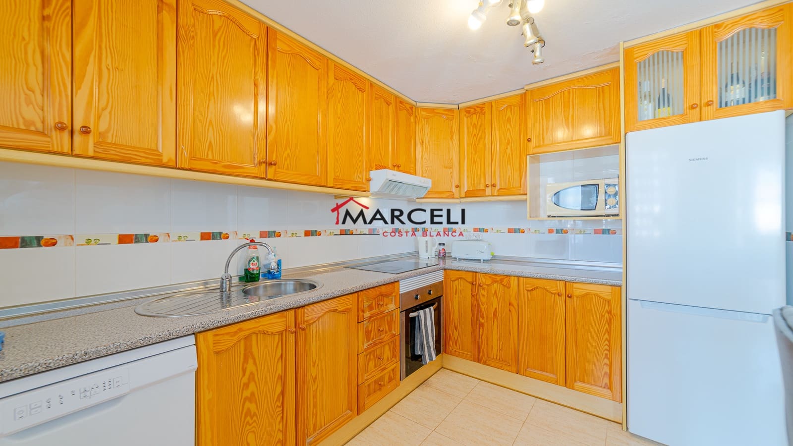 2 soverom Penthouse til salgs i Orihuela Costa med svømmebasseng - € 229 000 (Ref: 9709175)