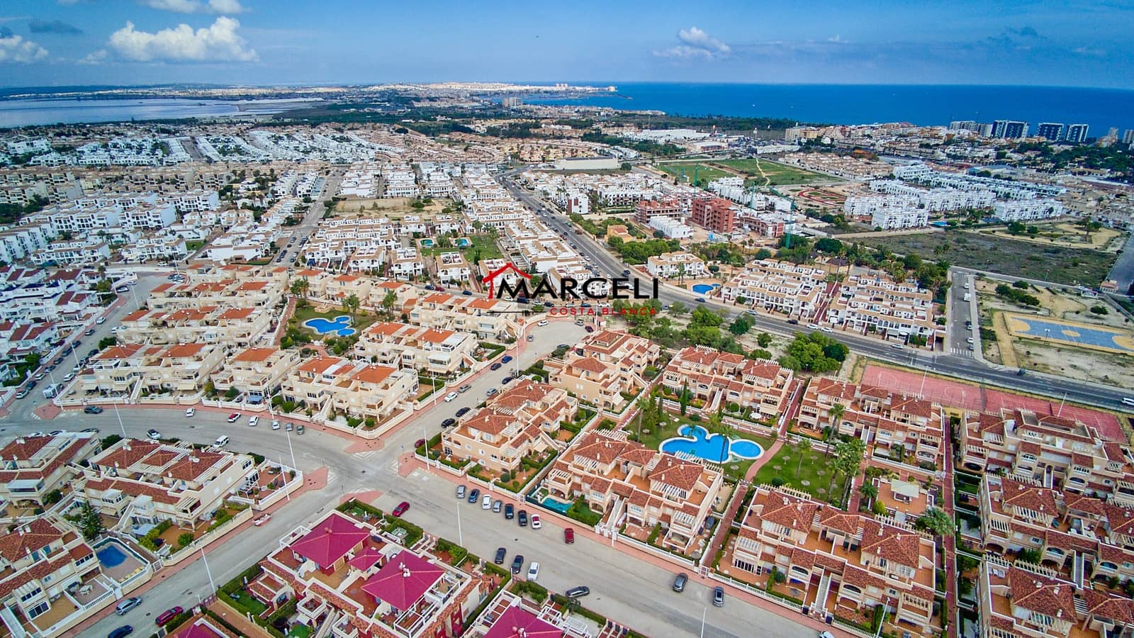 2 soverom Penthouse til salgs i Orihuela Costa med svømmebasseng - € 229 000 (Ref: 9709175)