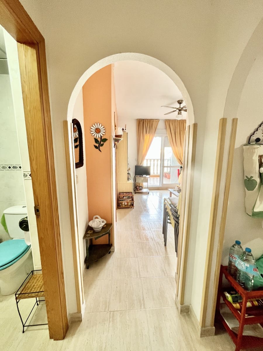 1 quarto Penthouse para venda em Torrevieja com piscina - 115 000 € (Ref: 9713621)