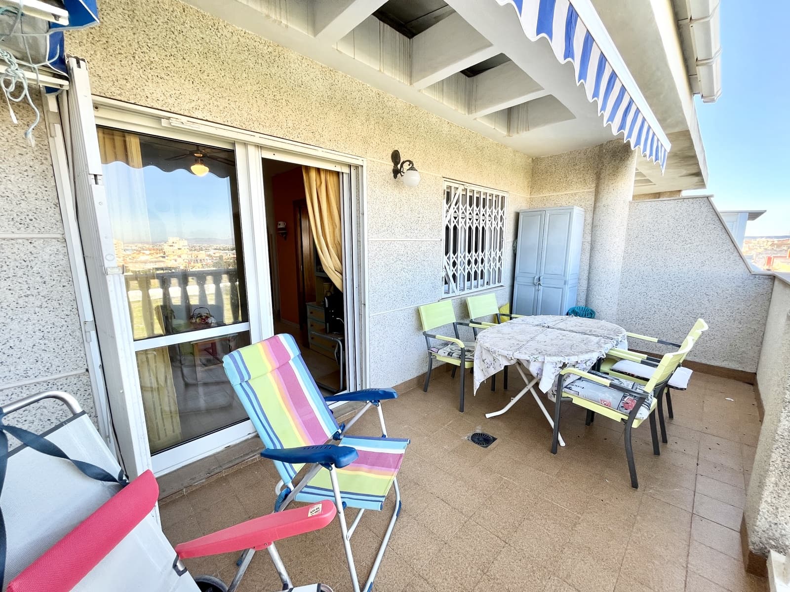1 quarto Penthouse para venda em Torrevieja com piscina - 115 000 € (Ref: 9713621)