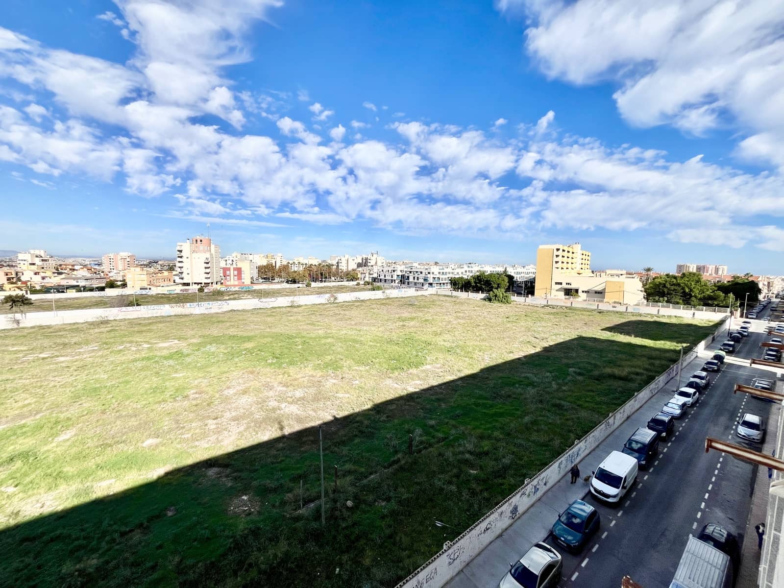 1 quarto Penthouse para venda em Torrevieja com piscina - 115 000 € (Ref: 9713621)