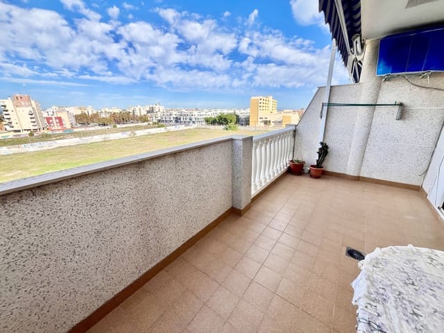 1 quarto Penthouse para venda em Antonio Machado, Torrevieja com piscina - 115 000 € (Ref: 9713621)