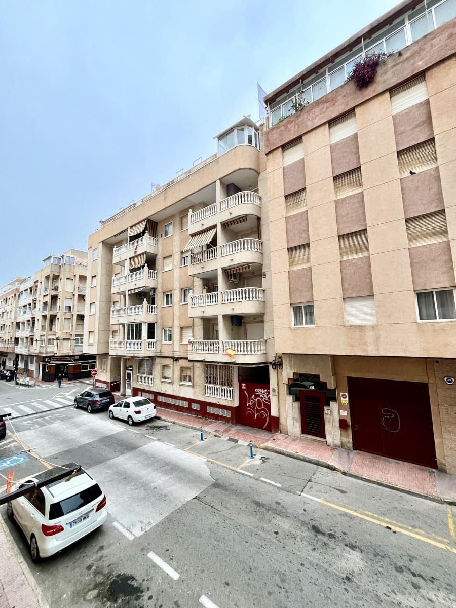 Studio til salg i Torrevieja - € 79.000 (Ref: 9714158)