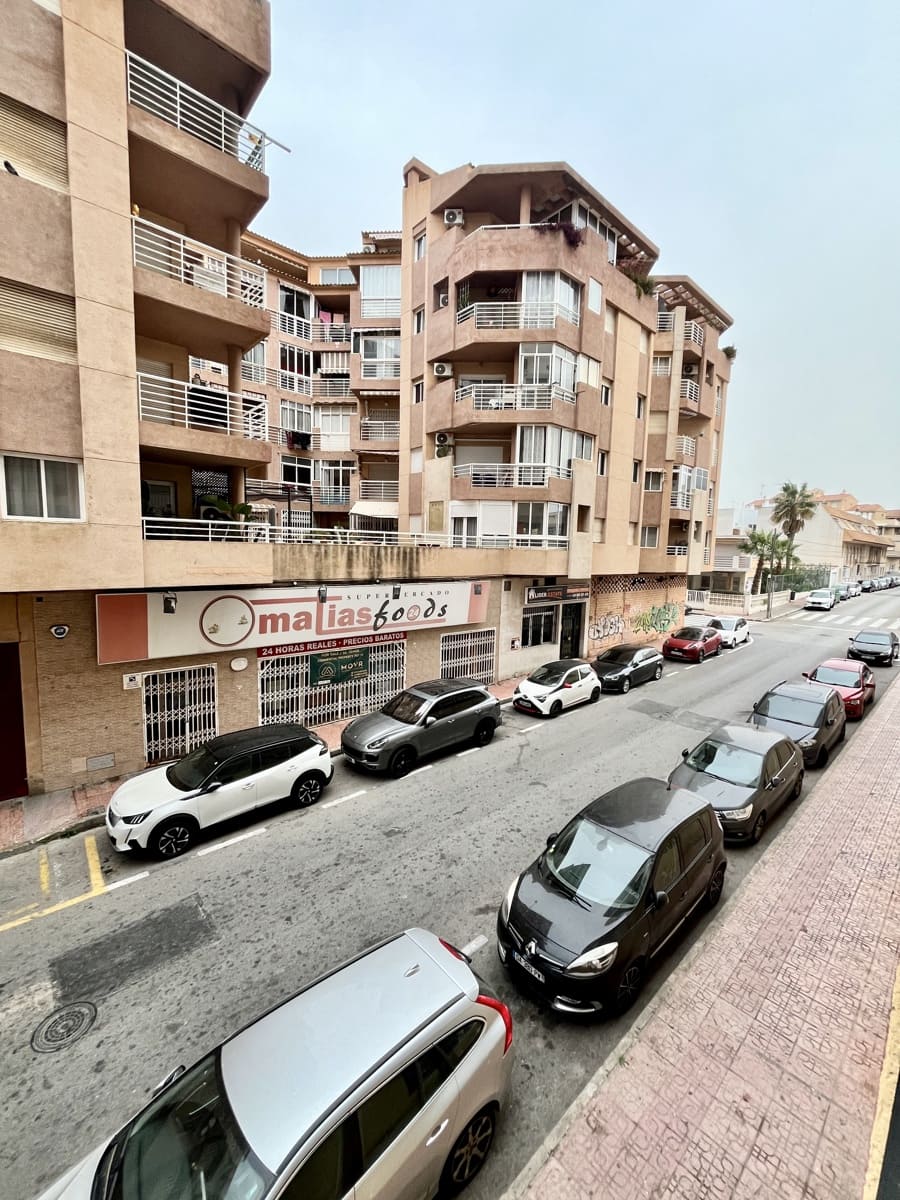Studio til salg i Torrevieja - € 79.000 (Ref: 9714158)