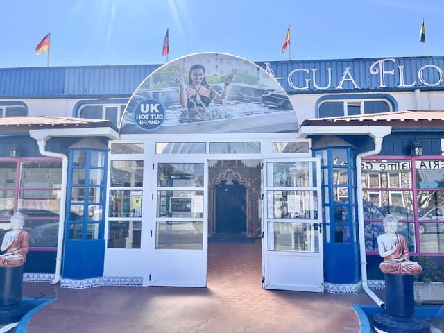 Local Commercial à vendre à Los Montesinos - 690 000 € (Ref: 9725117)