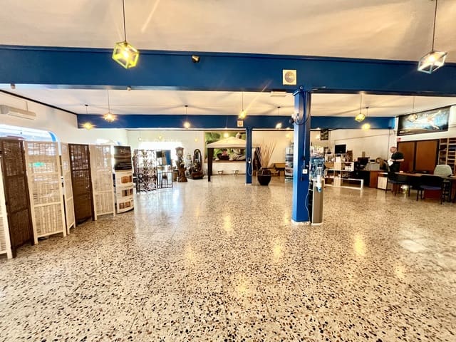 Local Commercial à vendre à Los Montesinos - 690 000 € (Ref: 9725117)