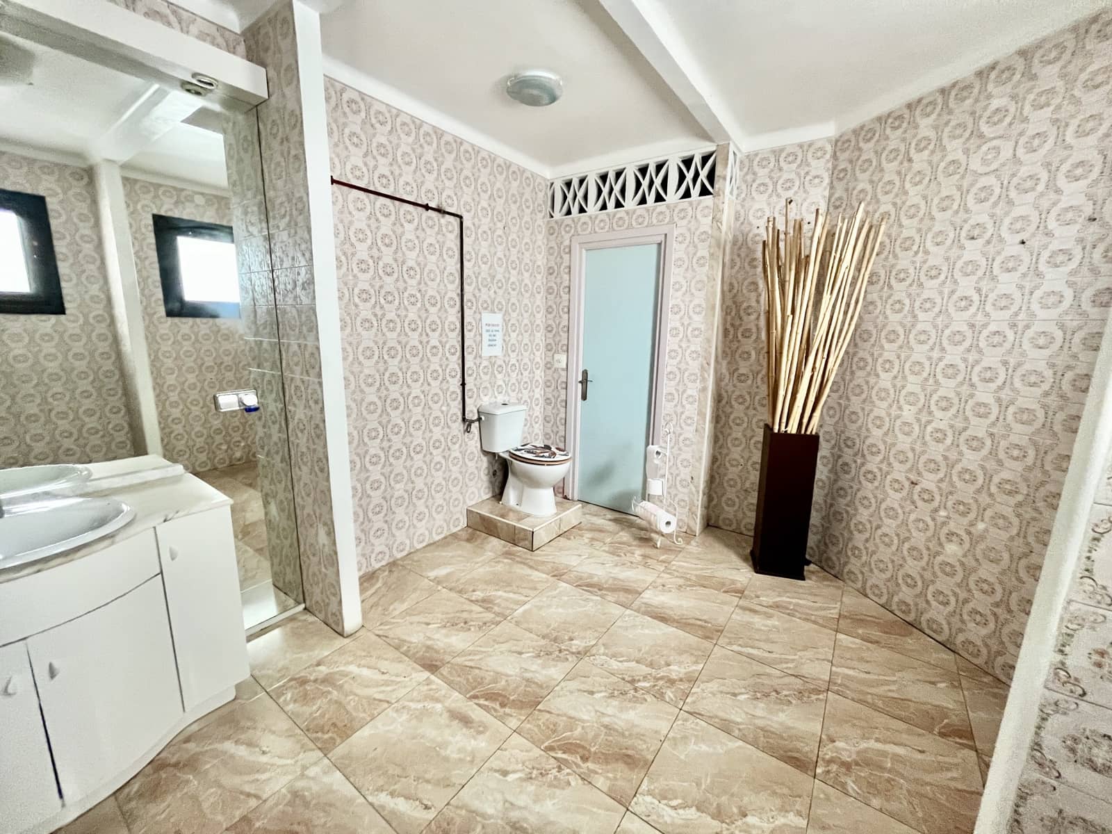 Erhverv til salg i Los Montesinos - € 690.000 (Ref: 9725117)