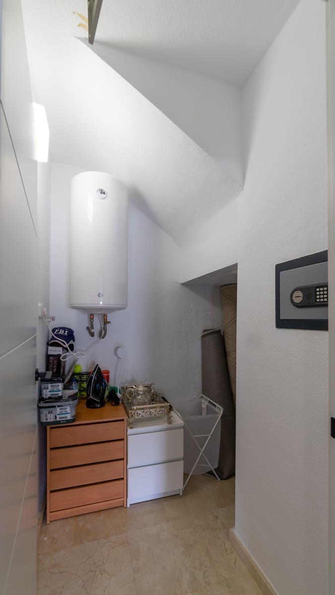 3 slaapkamer Villa te koop in San Miguel de Salinas met zwembad garage - € 399.000 (Ref: 9733865)