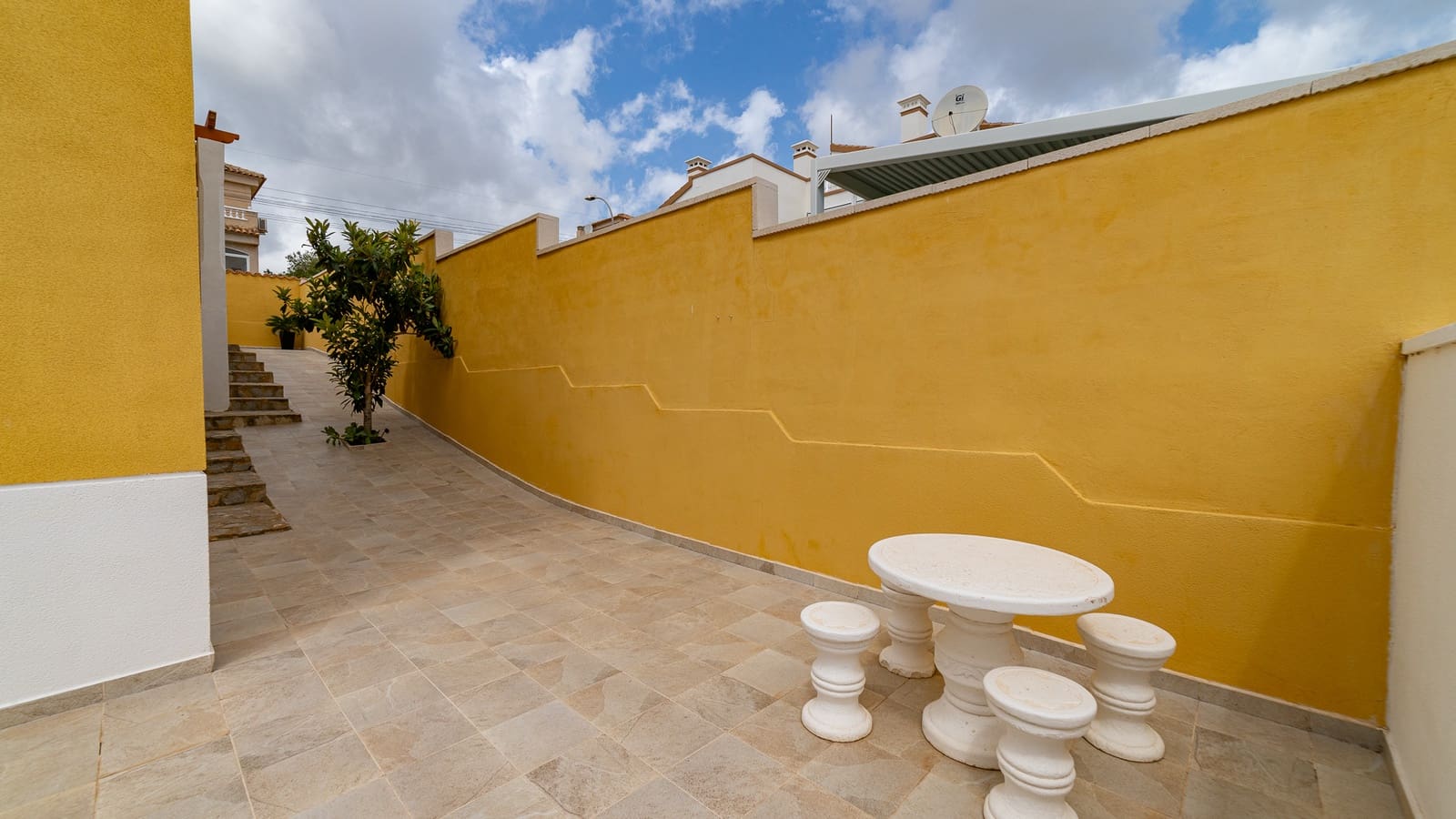 3 slaapkamer Villa te koop in San Miguel de Salinas met zwembad garage - € 399.000 (Ref: 9733865)