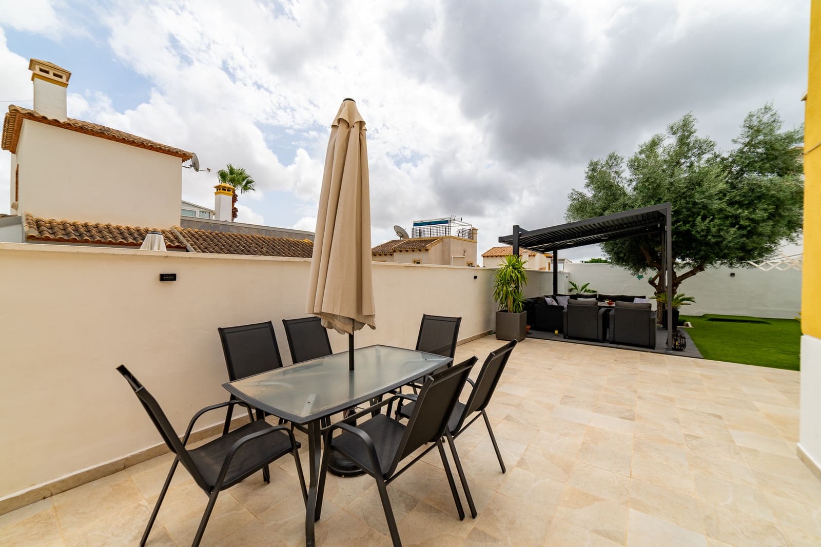3 slaapkamer Villa te koop in San Miguel de Salinas met zwembad garage - € 399.000 (Ref: 9733865)
