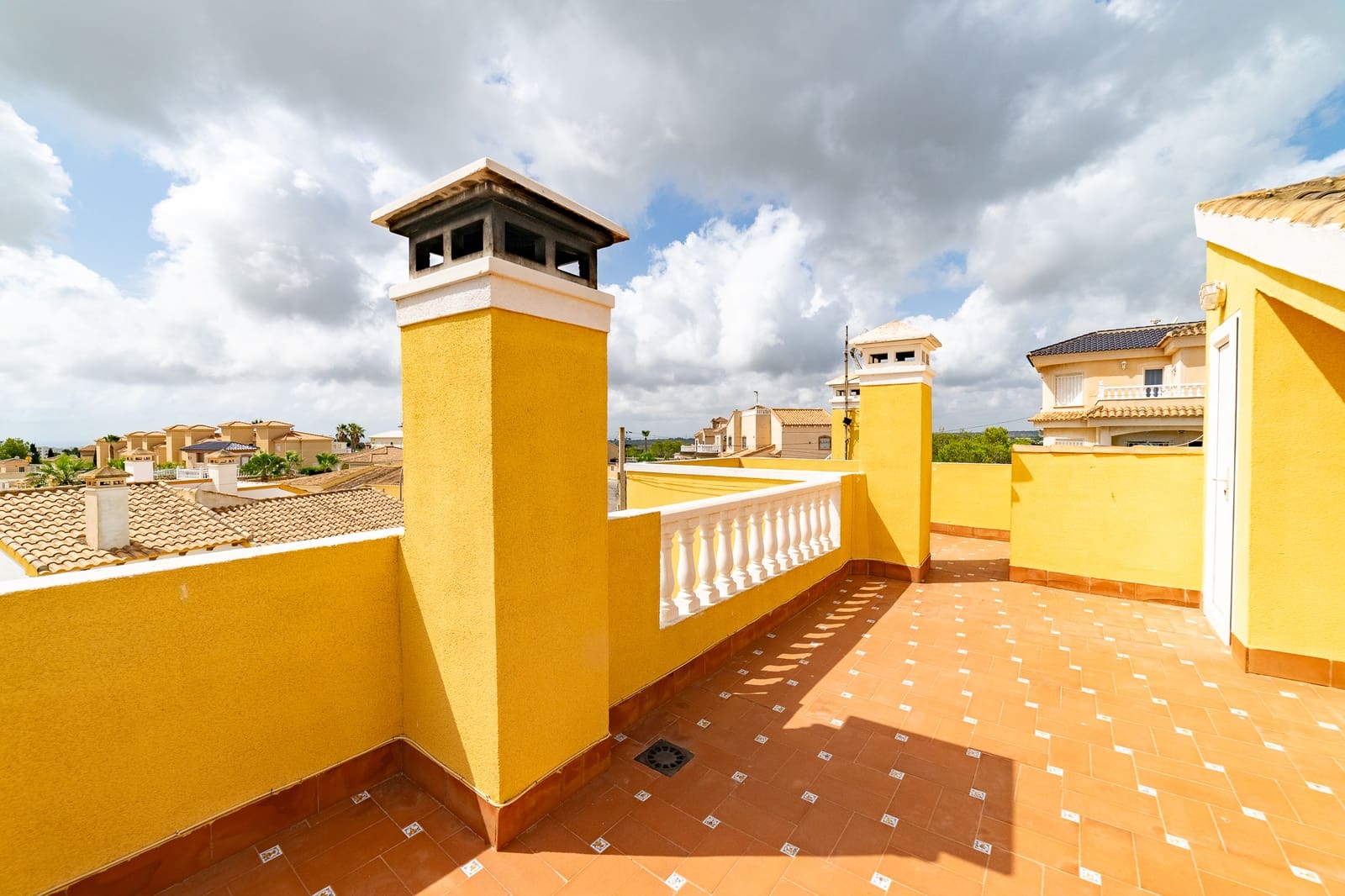 3 slaapkamer Villa te koop in San Miguel de Salinas met zwembad garage - € 399.000 (Ref: 9733865)