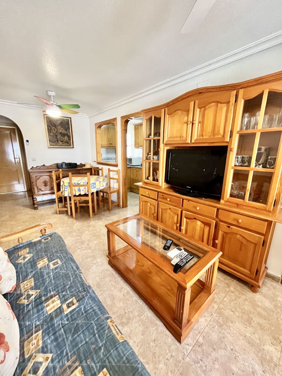 1 bedroom Flat for sale in Torrevieja with pool garage - € 125,000 (Ref: 9733869)