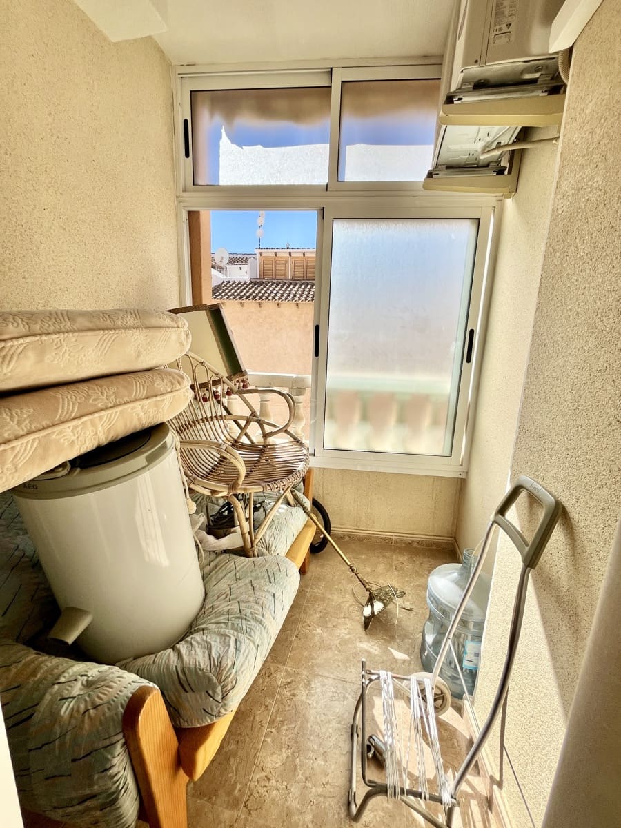 1 bedroom Flat for sale in Torrevieja with pool garage - € 125,000 (Ref: 9733869)