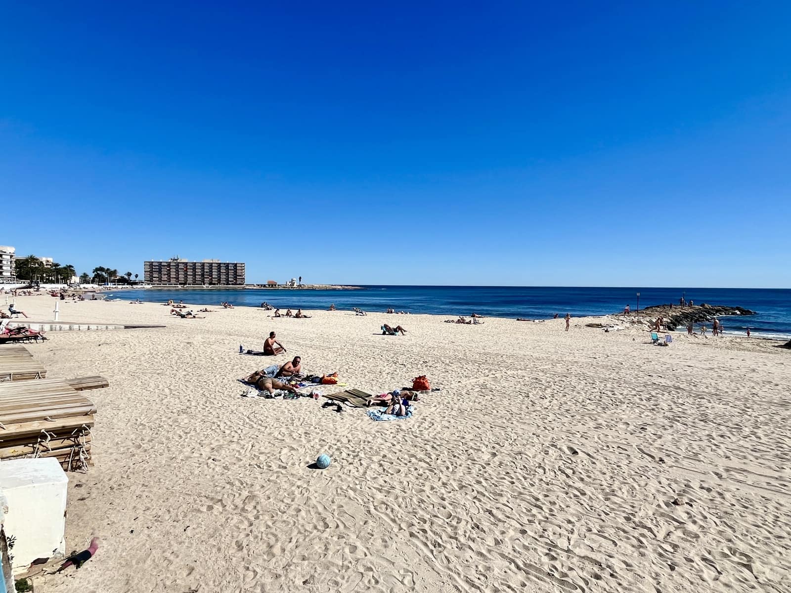 1 bedroom Flat for sale in Torrevieja with pool garage - € 125,000 (Ref: 9733869)