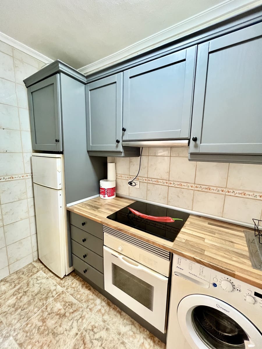 1 soverom Leilighet til salgs i Torrevieja med svømmebasseng - € 105 000 (Ref: 9750965)