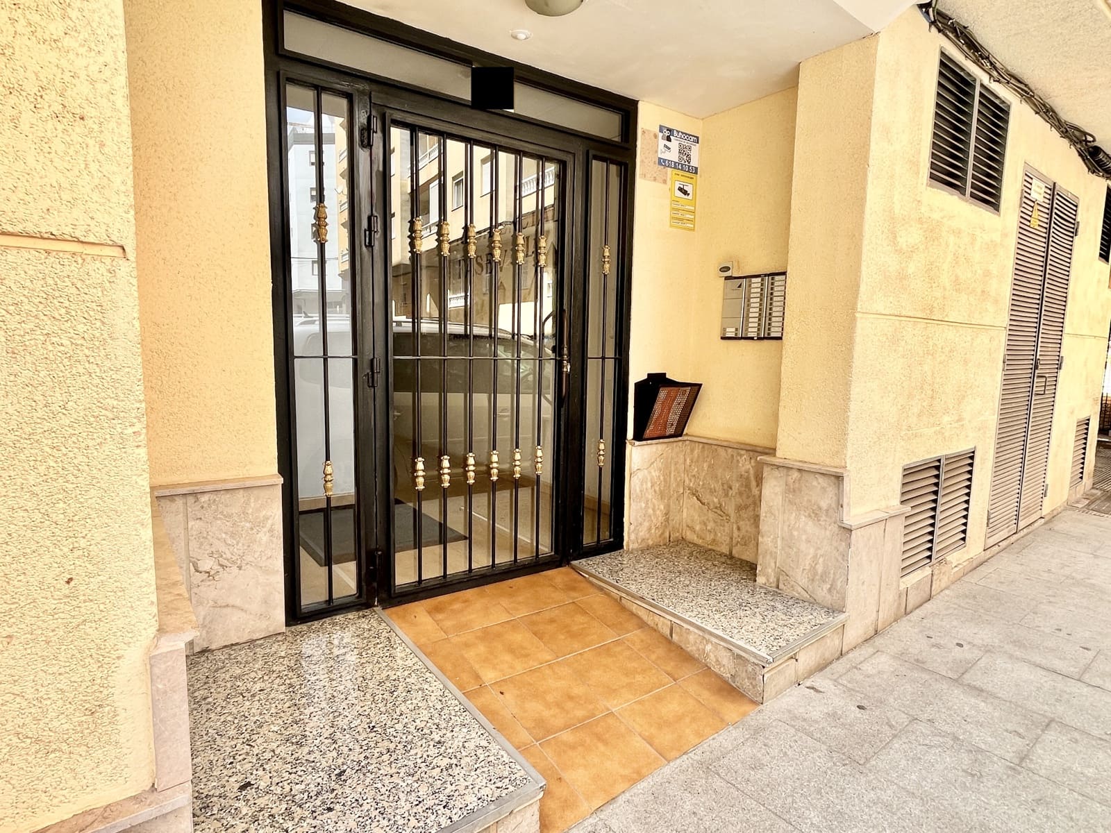 1 soverom Leilighet til salgs i Torrevieja med svømmebasseng - € 105 000 (Ref: 9750965)