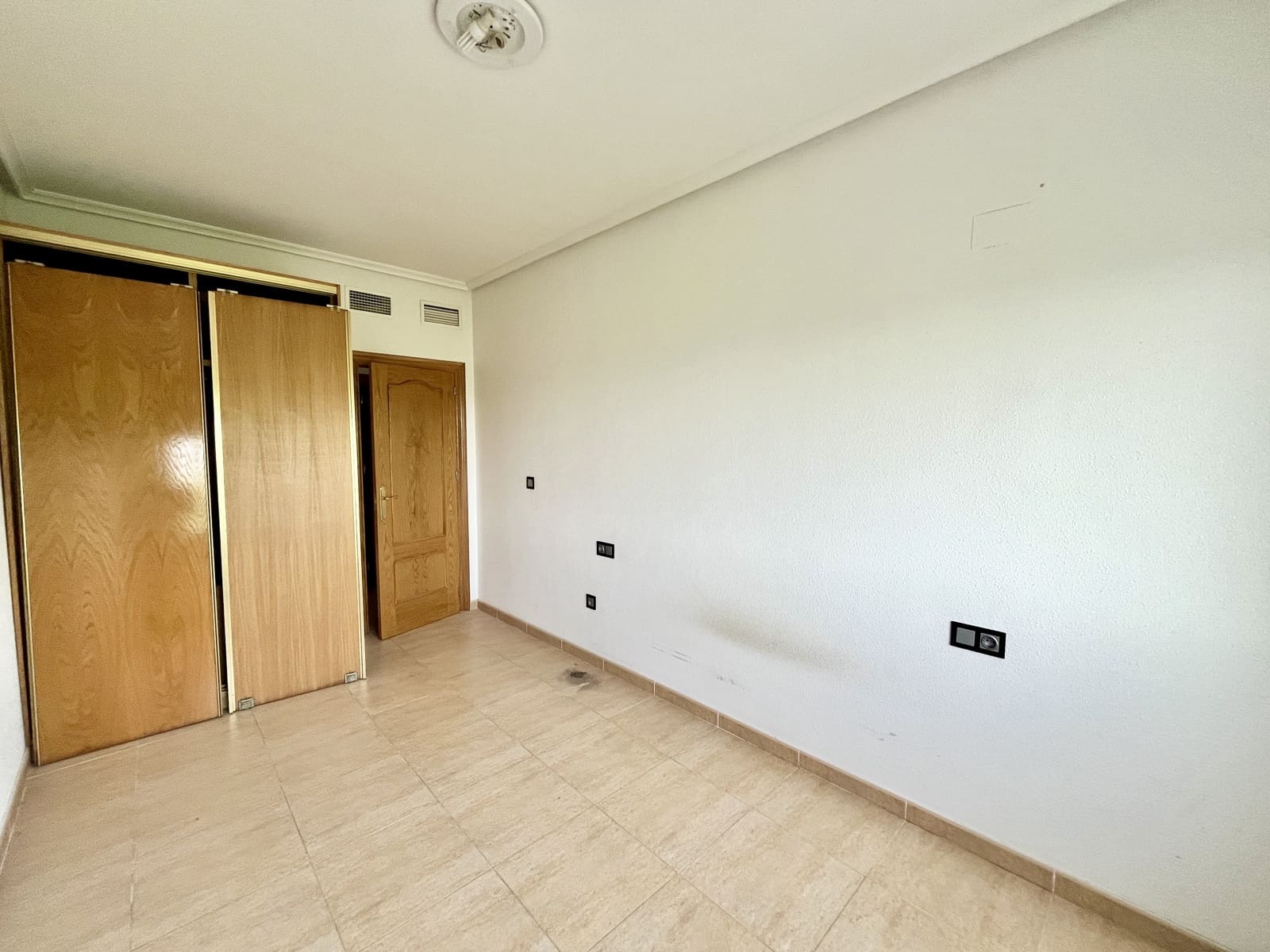 1 soverom Leilighet til salgs i Almoradi - € 78 000 (Ref: 9759508)