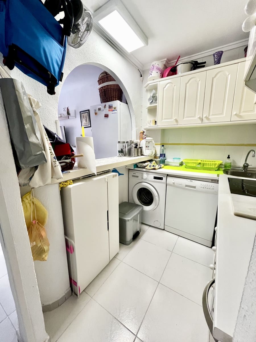 12 camera da letto Appartamento in vendita in Torrevieja con garage - 169.000 € (Rif: 9761533)