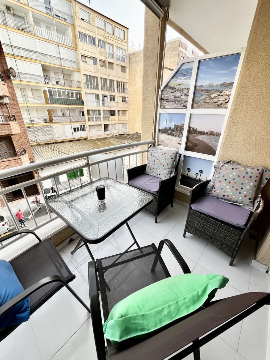 12 camera da letto Appartamento in vendita in Torrevieja con garage - 169.000 € (Rif: 9761533)