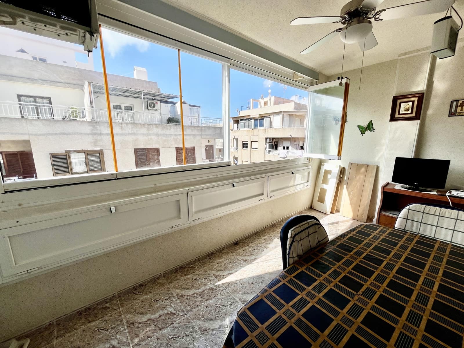 2 soverom Leilighet til salgs i Torrevieja med garasje - € 199 990 (Ref: 9802752)