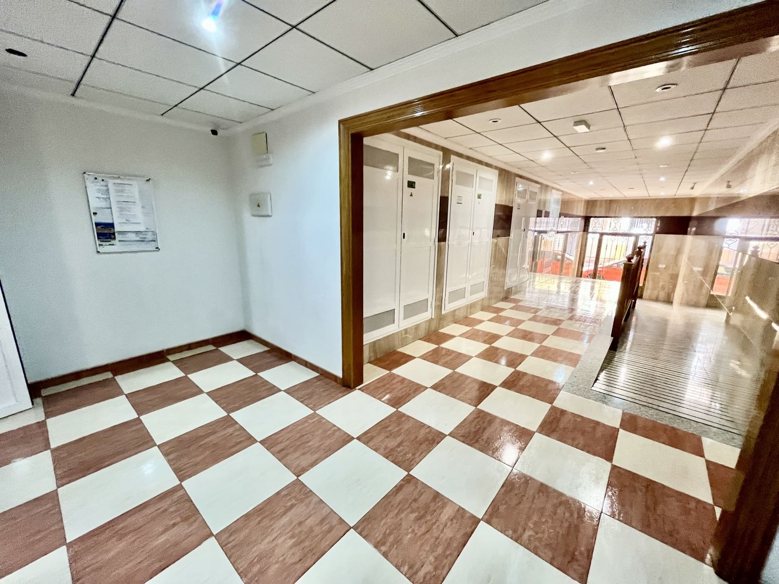 2 soverom Leilighet til salgs i Torrevieja med garasje - € 199 990 (Ref: 9802752)