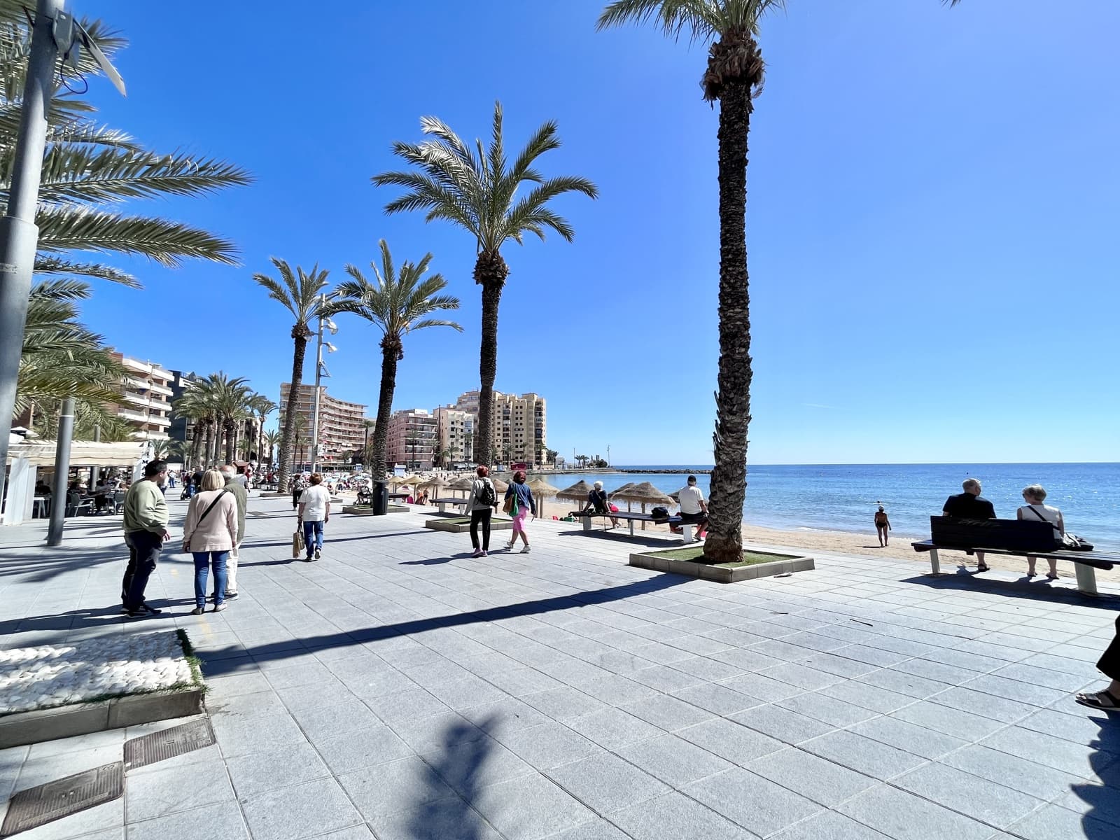 2 soverom Leilighet til salgs i Torrevieja med garasje - € 199 990 (Ref: 9802752)
