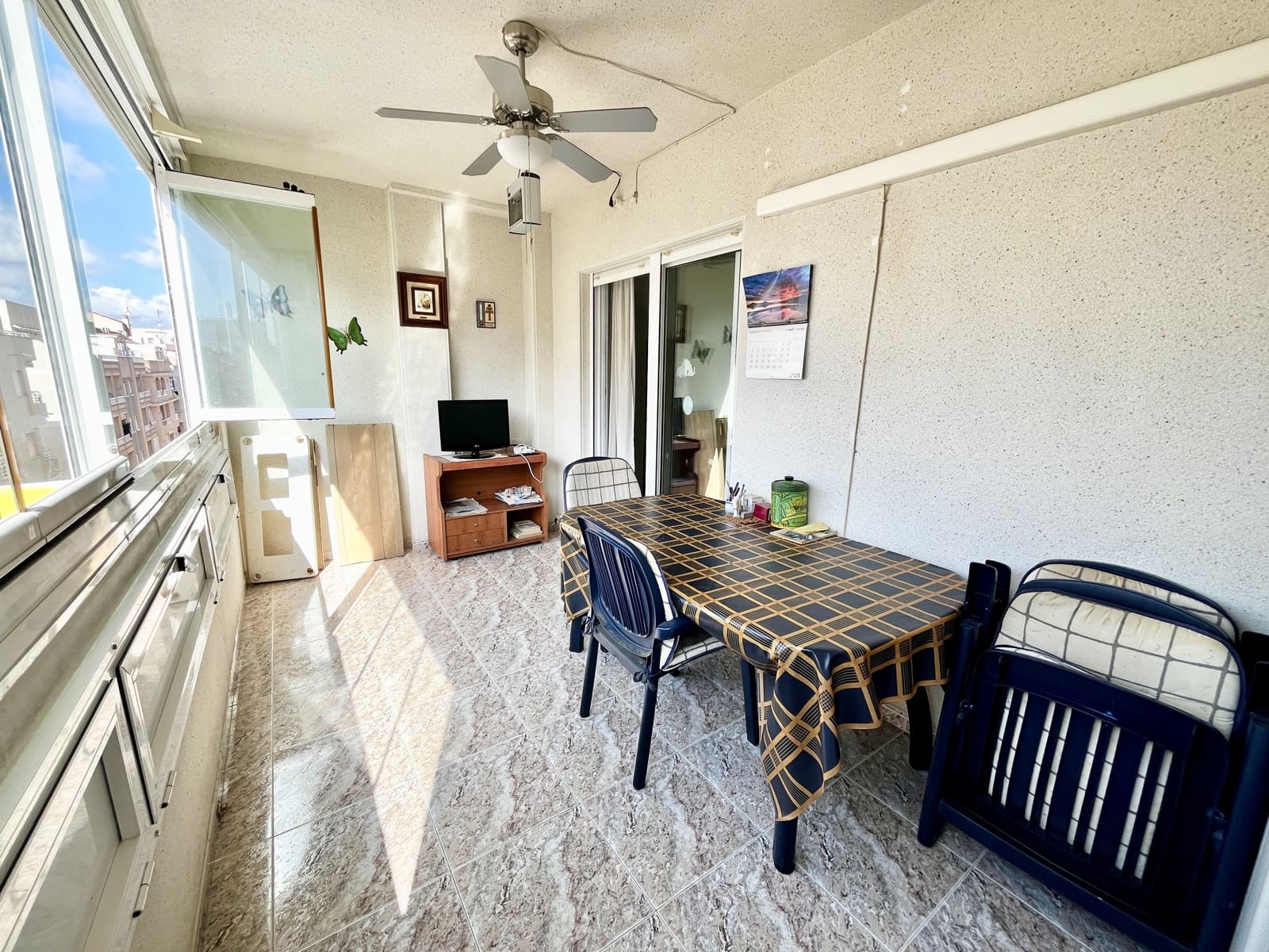 2 soverom Leilighet til salgs i Torrevieja med garasje - € 199 990 (Ref: 9802752)