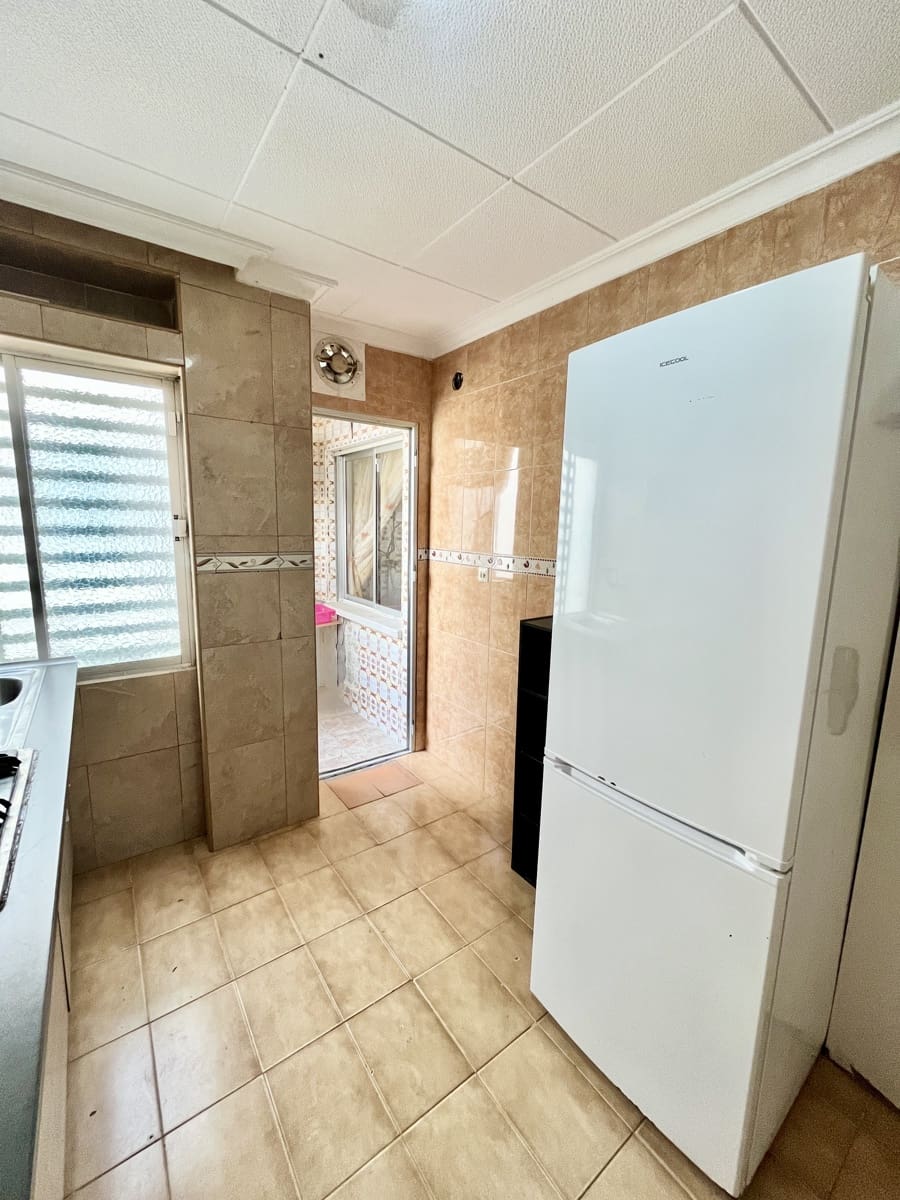 3 Zimmer Wohnung zu verkaufen in Torrevieja - 150.000 € (Ref: 9807378)