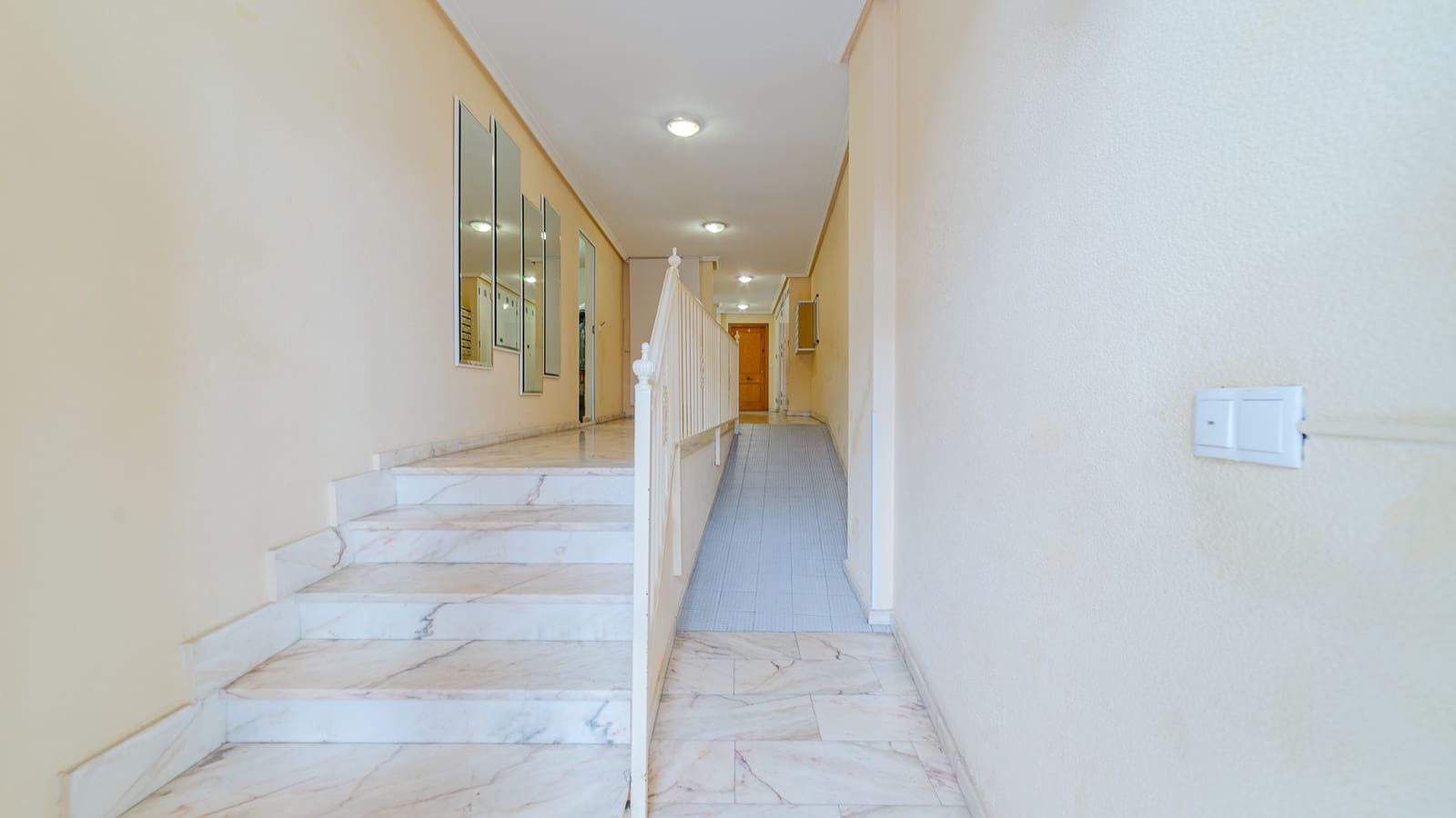 2 chambre Appartement à vendre à Torrevieja avec piscine - 125 000 € (Ref: 9816564)
