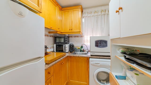 2 chambre Appartement à vendre à Avenida Habaneras - Curva de Palangre, Torrevieja avec piscine - 125 000 € (Ref: 9816564)